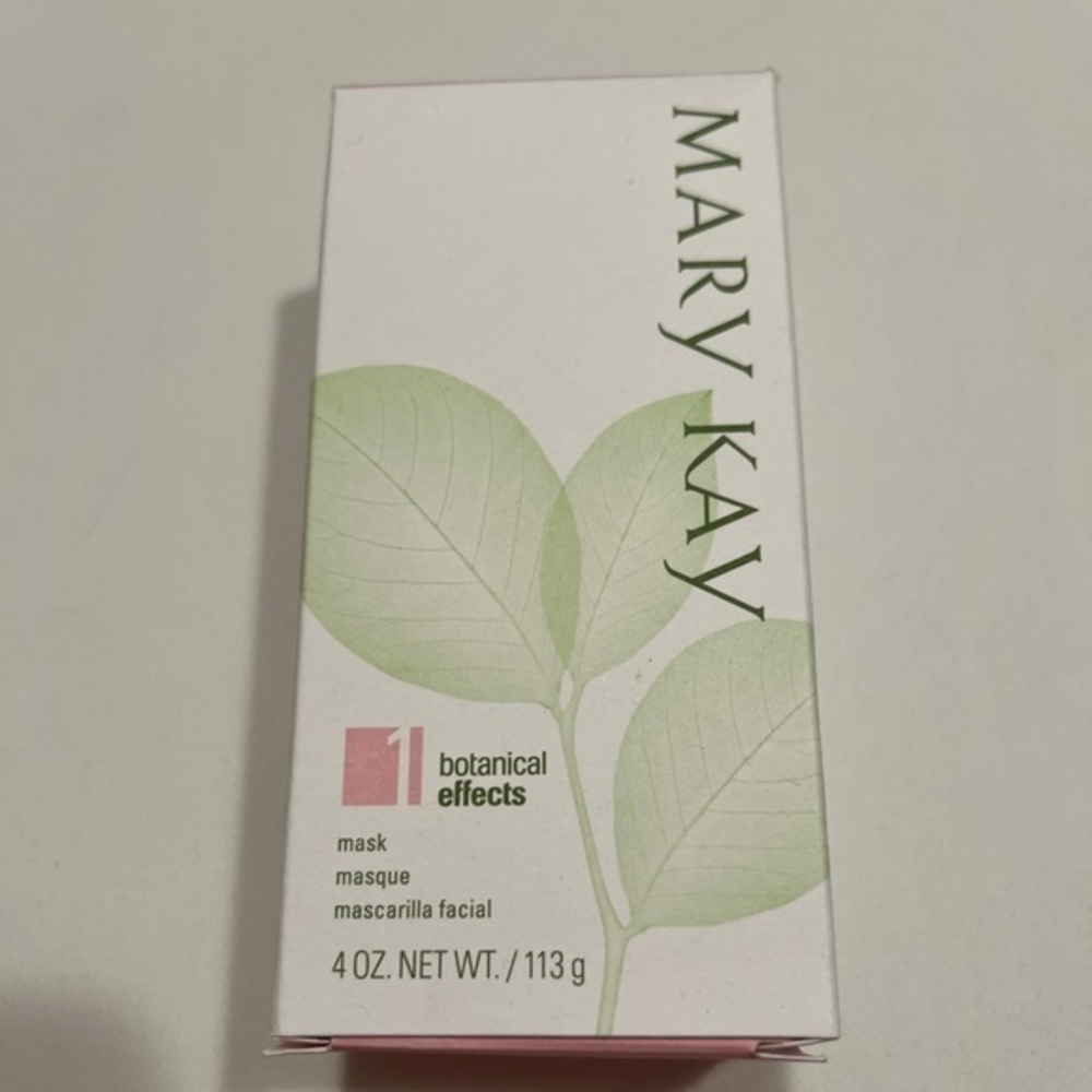 New in Box Mary Kay Botanical Effects 1 (Sensitive‎ Skin) Mask #1  4oz (M)